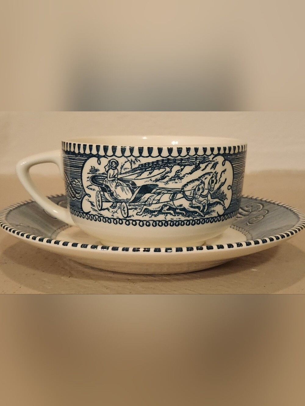 Vintage Royal China Currier & Ives Blue White Teacup Saucer Set Star of the Road